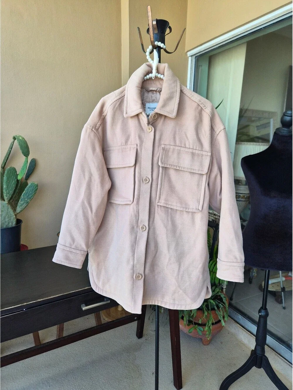 Abercrombie & Fitch Beige Shirt Jacket Size S [COPY]